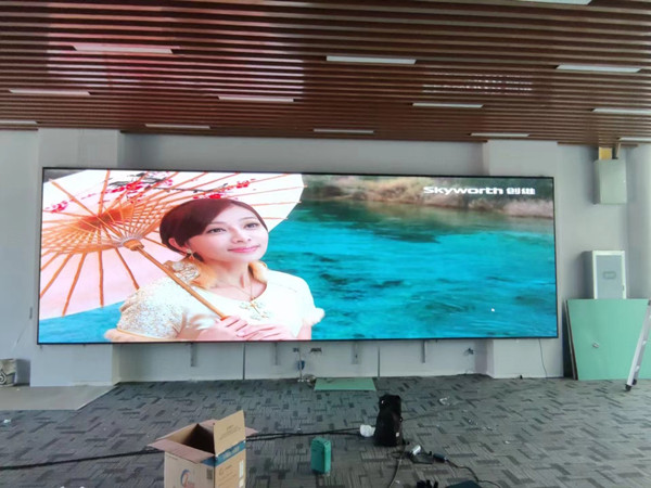 兴平P1.53led小间距屏安装案例